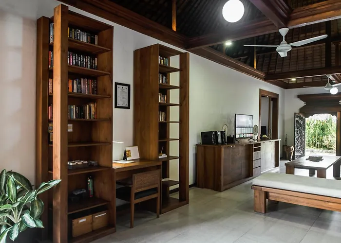 Segara House -